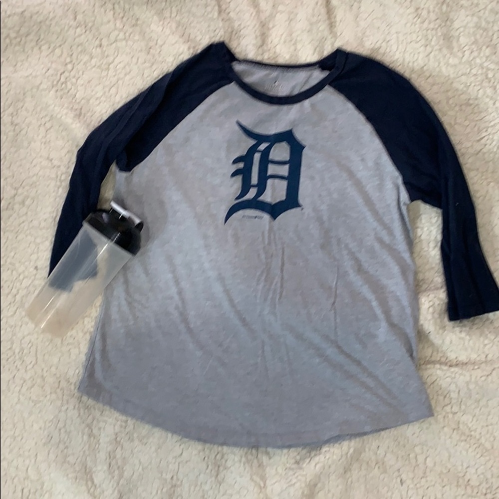 Detroit Tigers official baseball T